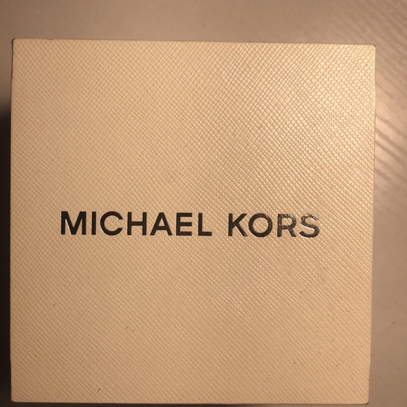Michael kors rose gold watch